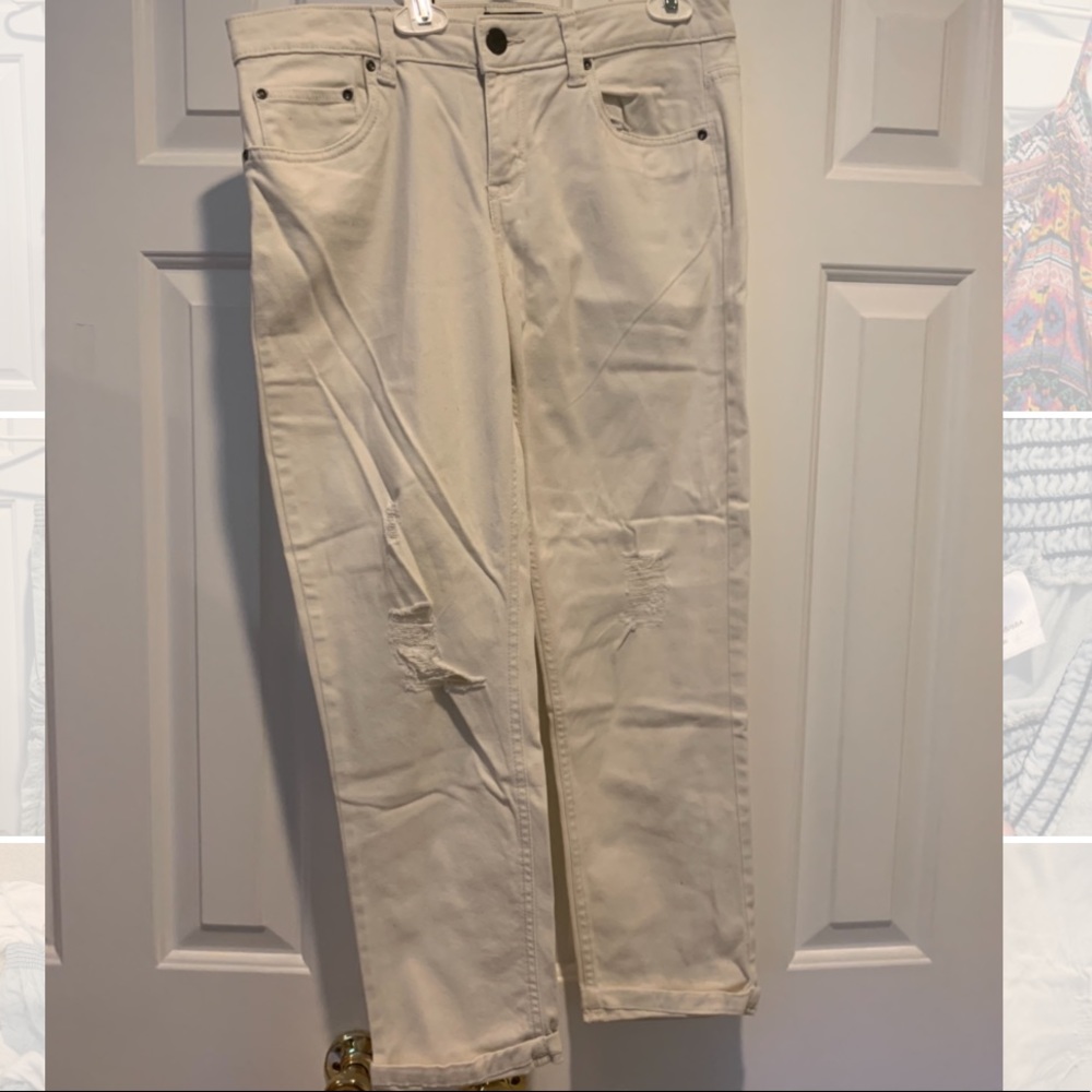 White ripped capris
